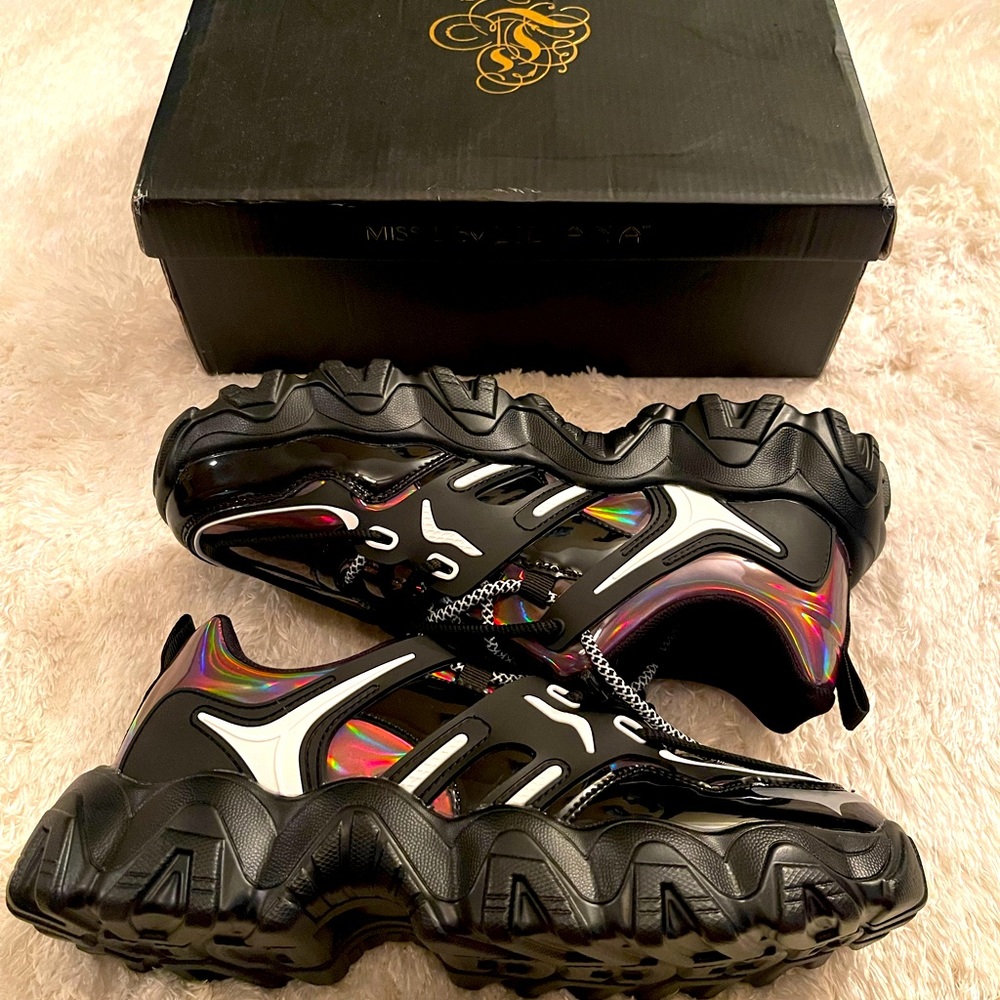 Reflective chunky sole sneakers